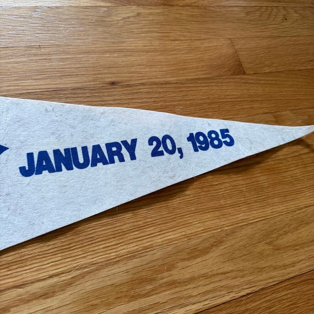 Vintage NFL Miami Dolphins Felt Flag Pennants Set of 2 Superbowl 1985 Orange - Picture 5 of 7